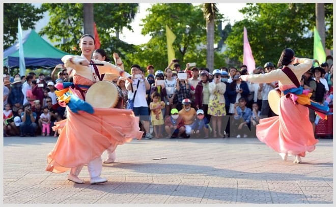 Hơn 2.200 nghệ sỹ trong và ngoài nước trình diễn tại Festival Huế