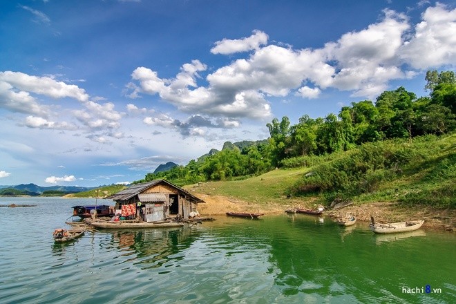 Cuốn tuần du ngoạn 'Hạ Long trên cạn'