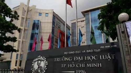 Trường Đại học Luật TPHCM là trường đầu tiên công bố điểm trúng tuyển năm 2019 - Ảnh: Báo Giáo dục và Thời đại