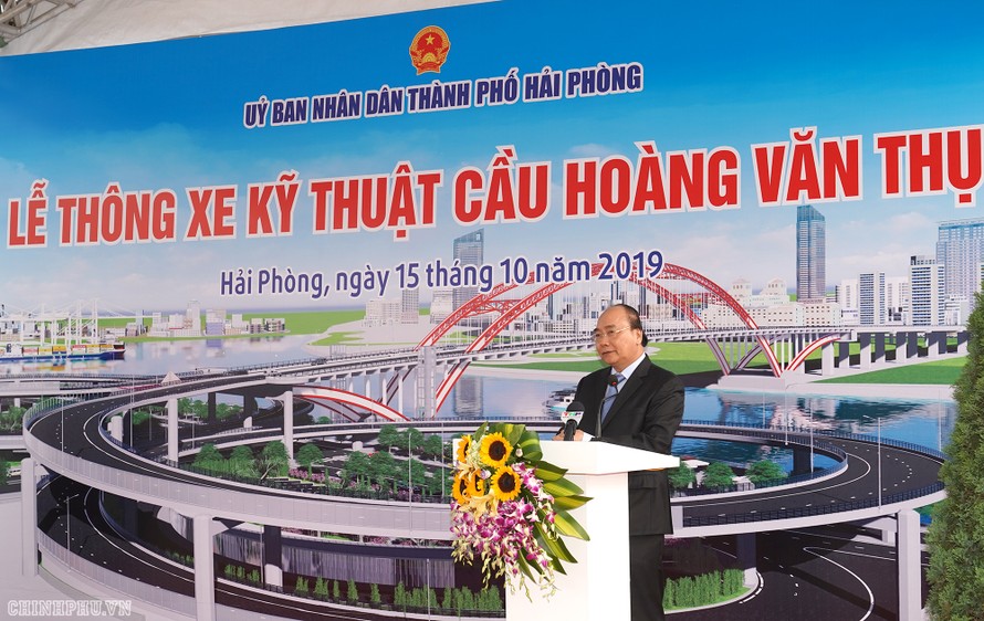 Thủ tướng Nguyễn Xuân Phúc phát biểu tại buổi lễ. Ảnh: VGP/Quang Hiếu