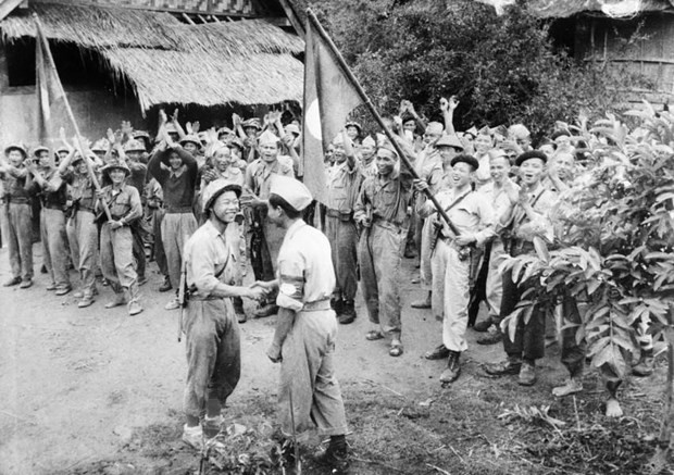 Liên quân Lào-Việt trong kháng chiến chống Pháp, năm 1950. (Ảnh: Tư liệu TTXVN)