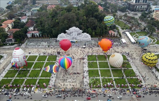 Quảng trường Nguyễn Tất Thành được khởi công xây dựng đầu năm 2012 và hoàn thành vào đúng dịp kỷ niệm 125 năm Ngày sinh Chủ tịch Hồ Chí Minh (19/5/2015). Ảnh: Vũ Quang /TTXVN