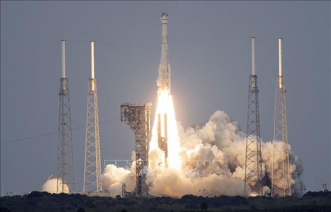 Tên lửa đẩy Atlas V mang theo tàu vũ trụ Starliner rời bệ phóng tại trạm vũ trụ ở Florida, Mỹ ngày 19/5/2022. Ảnh: AFP/TTXVN