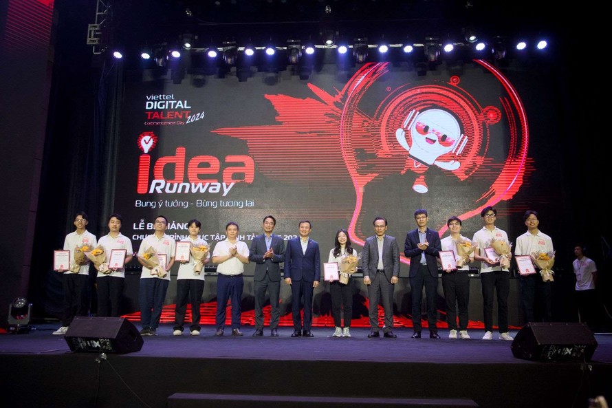 Viettel Digital Talent mùa 4: Hơn 100 sinh viên được tuyển thẳng vào làm việc tại Viettel