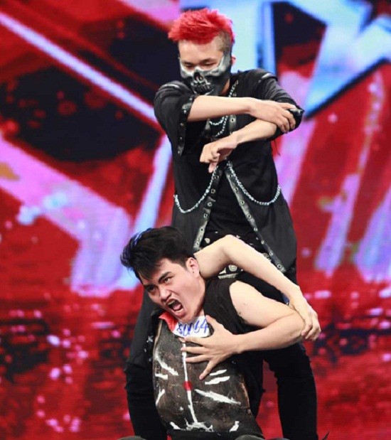 Vietnam’s Got Talent: 'Người bí ẩn giải cứu thế giới'