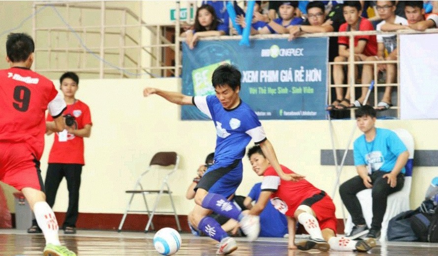 Nên đưa futsal vào trường học