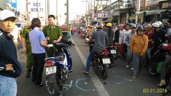 Bạn bè chết ngất chứng kiến nữ sinh chết thảm ở Đồng Nai