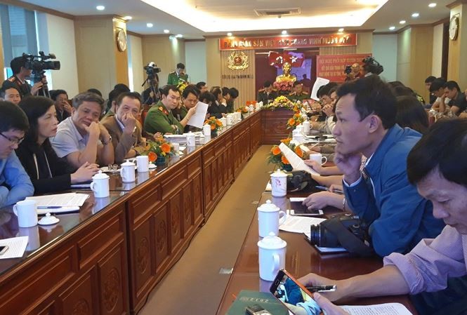 Kinh hoàng tra tấn như thời 'trung cổ' trong hoạt động tín dụng đen