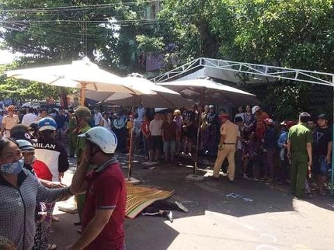 Hiện trường vụ tai nạn thương tâm