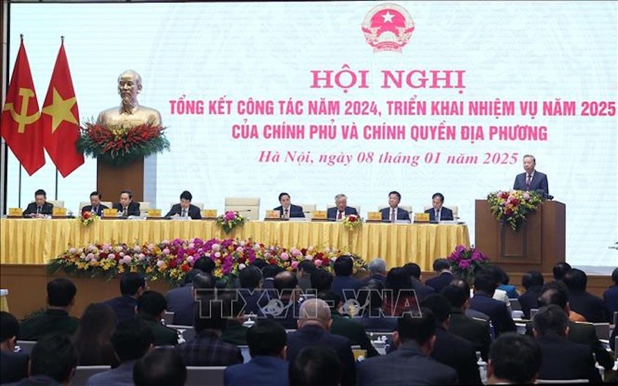 Tổng Bí thư Tô Lâm phát biểu chỉ đạo Hội nghị tổng kết công tác năm 2024, triển khai công tác năm 2025 của Chính phủ và chính quyền địa phương.