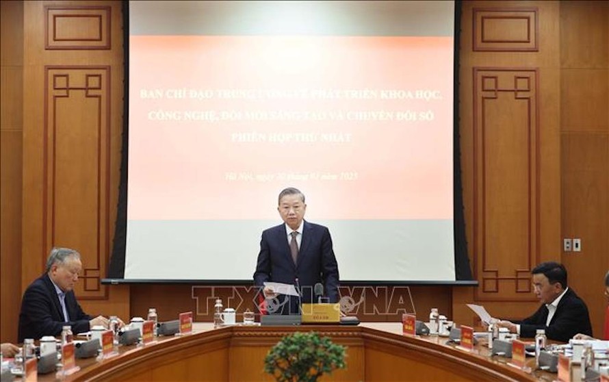 Tổng Bí thư Tô Lâm, Trưởng Ban Chỉ đạo chủ trì phiên họp. 