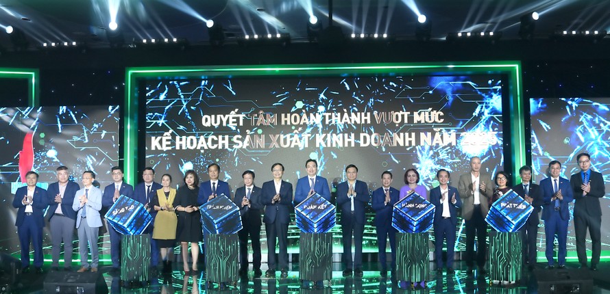 Tập thể Lãnh đạo PV GAS quyết tâm hoàn thành vượt mức kế hoạch SXKD.