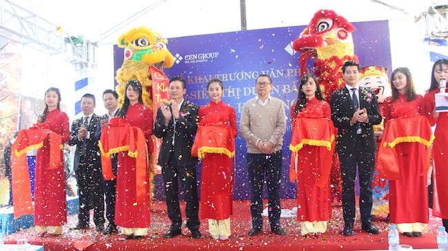 Lễ cắt băng chính thức khai trương Hệ thống Siêu thị dự án Bất động sản STDA tại Hạ Long