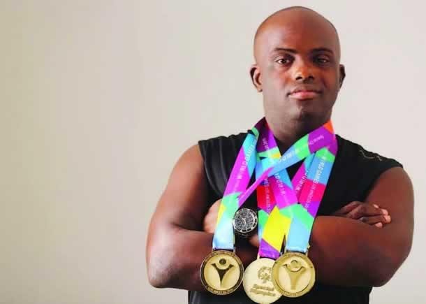 Adedamola Roberts, vận động viên mắc hội chứng Down. 