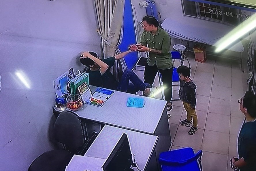 Càng ngày các vụ bạo hành y tế càng tăng
