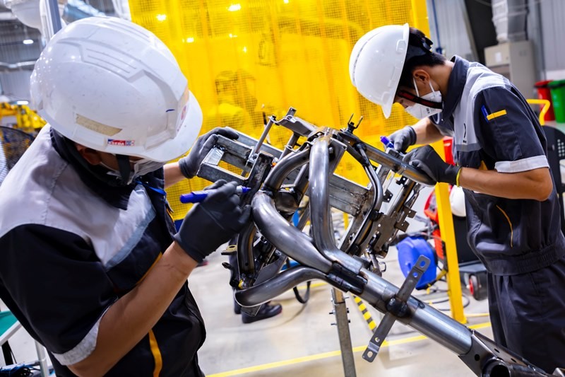 Choáng ngợp với công nghệ hiện đại bên trong nhà máy VinFast Escooter