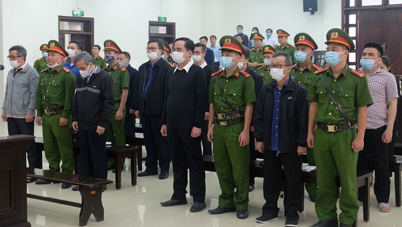 Các bị cáo tại tòa