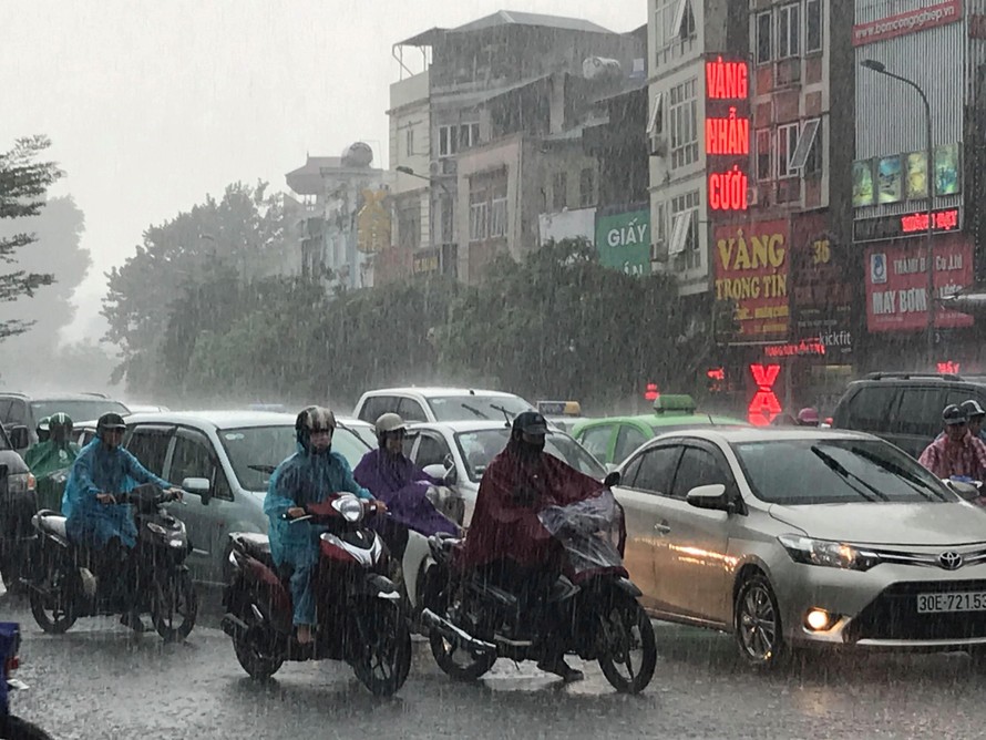 Từ ngày 25/5, Bắc Bộ giảm dần lượng mưa