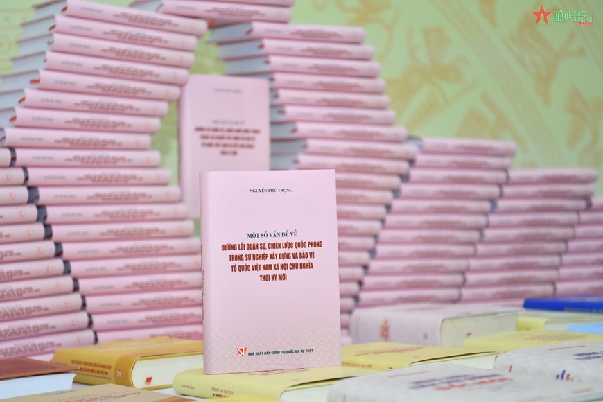 Cuốn sách của Tổng Bí thư Nguyễn Phú Trọng: Thể hiện tính biện chứng giữa xây dựng và bảo vệ Tổ quốc