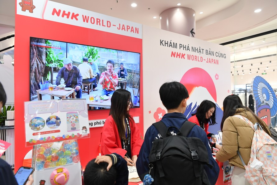 Buổi giao lưu với đài NHK World-Japan thu hút đông đảo công chúng tham dự