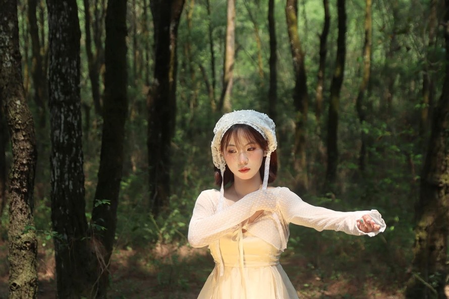 Cô gái trẻ tài năng Chu Trang Anh