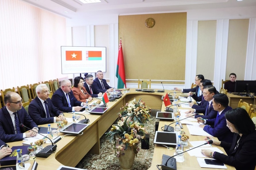Toàn cảnh cuộc làm việc với Nhóm công tác về hợp tác giữa Quốc hội Belarus và Quốc hội Việt Nam