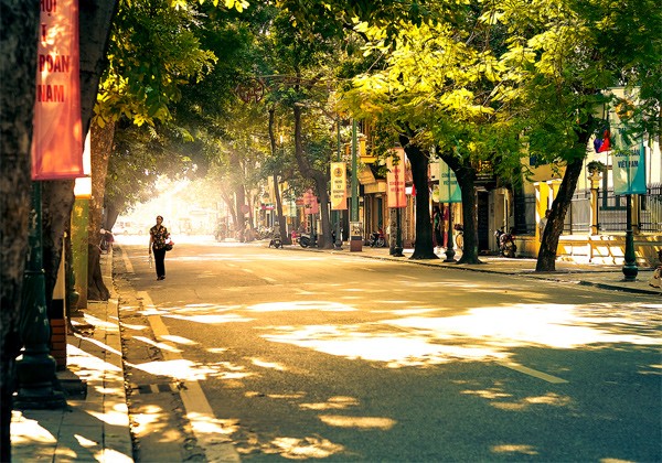 Nam Bộ có nguy cơ ngập úng, Bắc Bộ tiếp tục nắng ấm