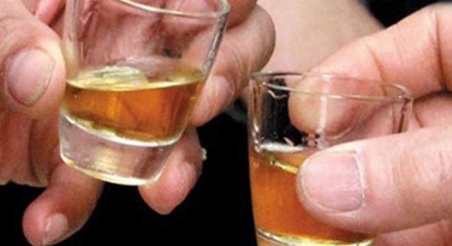 Làm thế nào để tránh ngộ độc rượu?