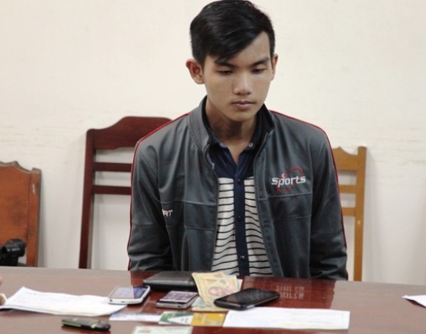 Nam sinh viên quay lén 40 clip của 17 nữ sinh. 