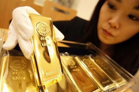 Vàng bật tăng sau khi Mỹ bắn hàng chục tên lửa vào Syria