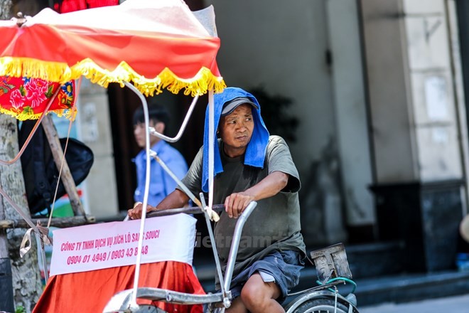 Bắc Bộ và Trung Bộ tăng nhiệt, chiều tối và đêm có mưa dông