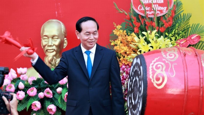Chủ tịch nước Trần Đại Quang đánh trống khai giảng năm học mới 