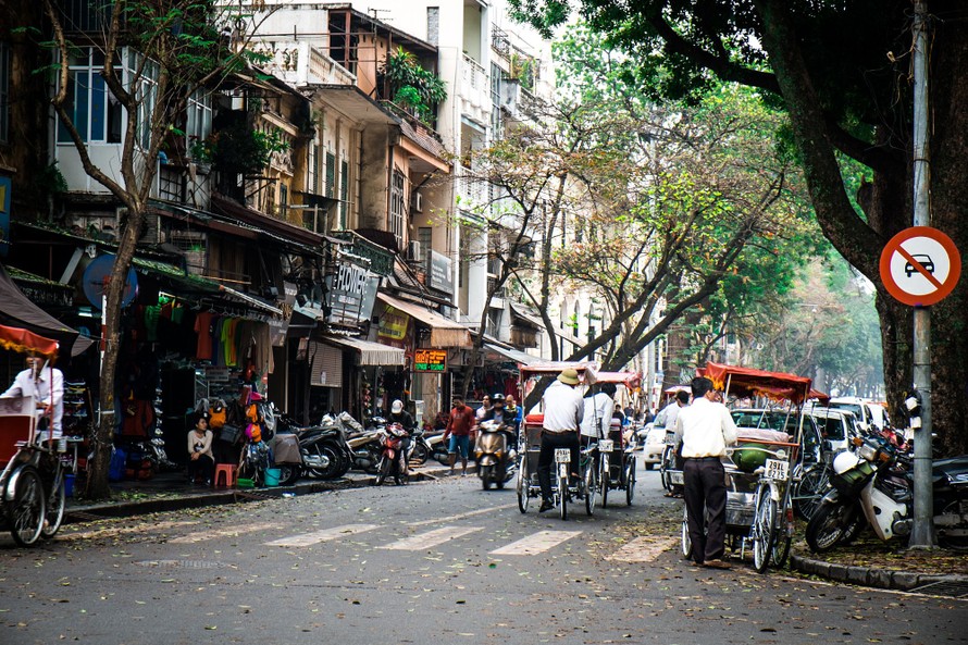 Thời tiết ngày 21/10: Bắc Bộ có nắng nhẹ, Nam Bộ xuất hiện mưa dông