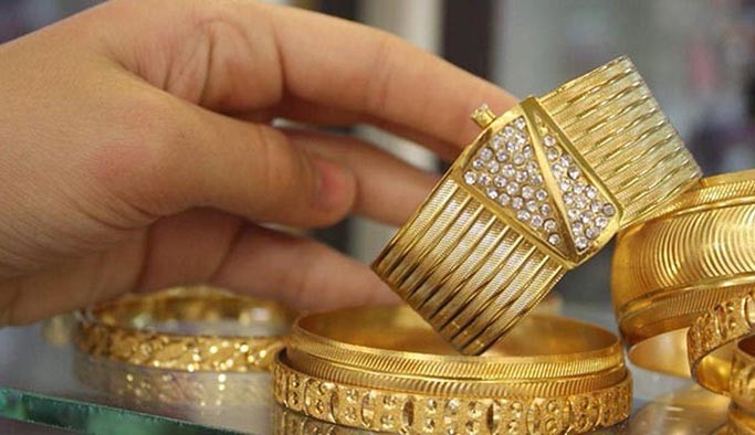 Giá vàng 27/12: Đồng USD suy yếu đẩy giá vàng lên cao