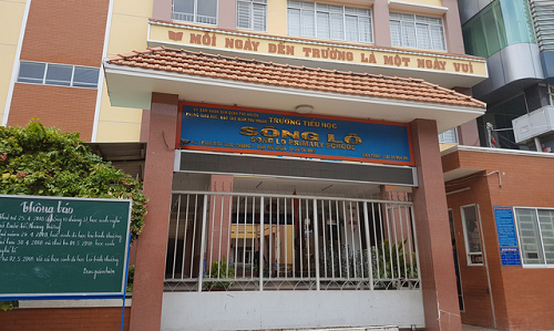 Trường Tiểu học Sông Lô - nơi xảy ra sự việc. Ảnh: VOV