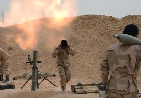 Chiến sự Syria: Quân chính phủ và phiến quân đấu pháo và tên lửa tại phía Bắc Hama