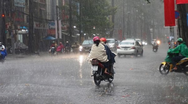 Thời tiết ngày 7/5: Bắc Bộ có mưa rào và dông, Trung Bộ nắng nóng 38 độ