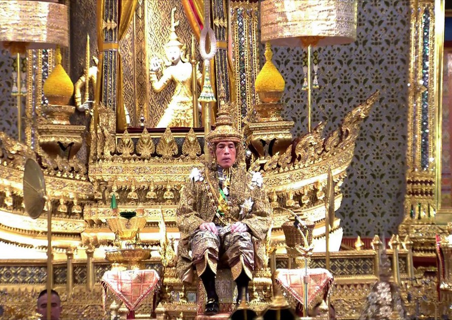 Hoàng gia nào nắm giữ nhiều của cải nhất thế giới?