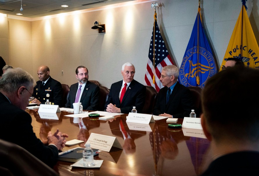 Phó Tổng thống Mỹ kiểm soát các thông tin liên quan tới dịch Covid-19