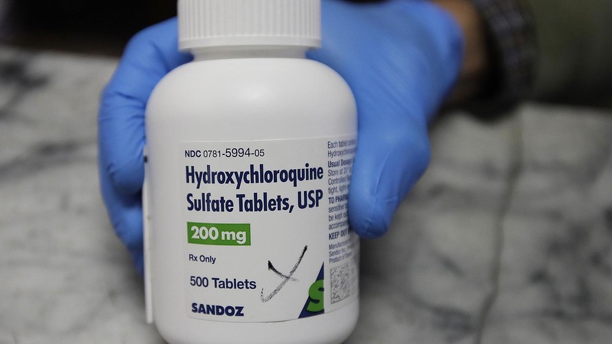 Pháp cấm thuốc chống sốt rét trong điều trị COVID-19