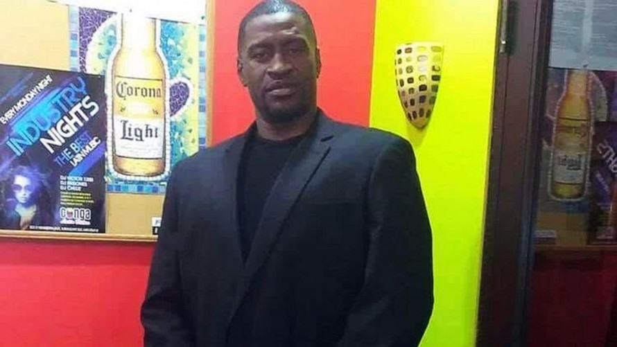 Ảnh chụp George Floyd - nạn nhân chết do bị cảnh sát kê đầu gối lên cổ. Ảnh: ABC News