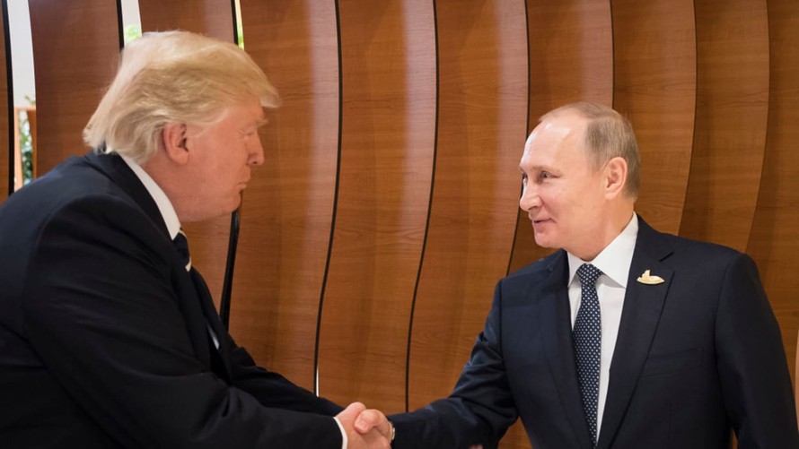 Tổng thống Putin gửi lời hỏi thăm ông Trump