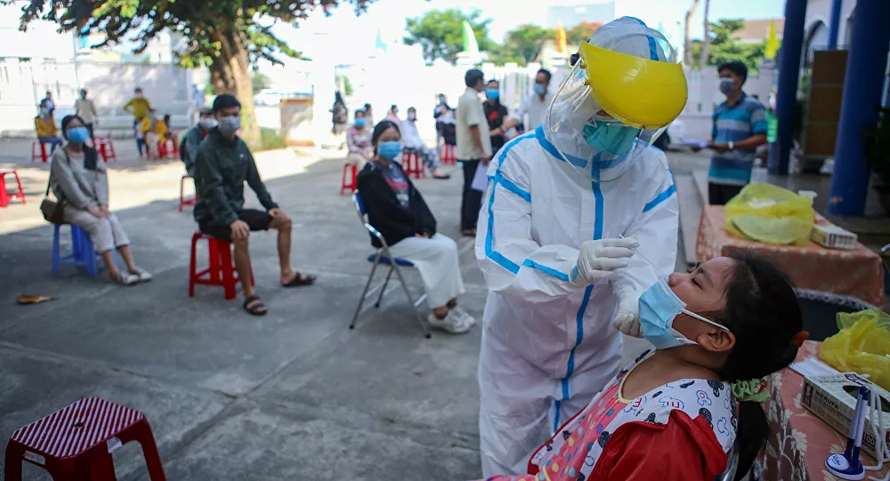 Chuyên gia Ấn Độ mắc COVID-19 nhập cảnh vào Việt Nam