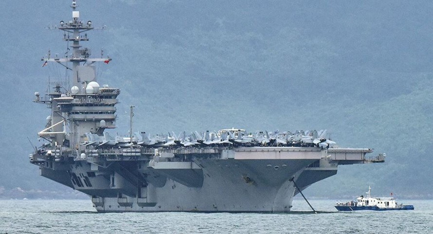 Tàu sân bay USS Theodore Roosevelt.