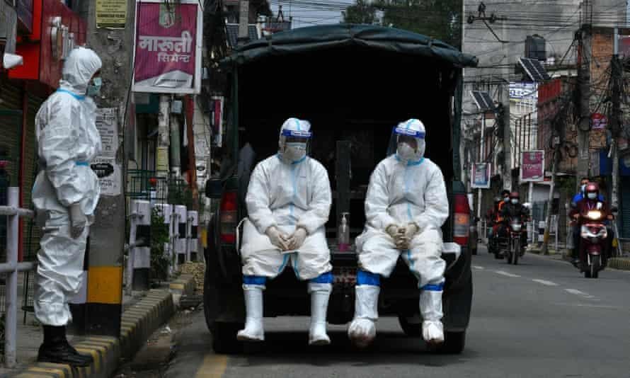 Các nước láng giềng đóng cửa biên giới với Ấn Độ