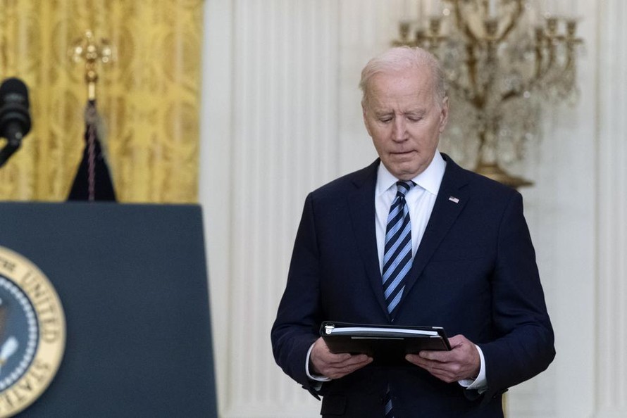 Biden thông báo trừng phạt kinh tế Nga