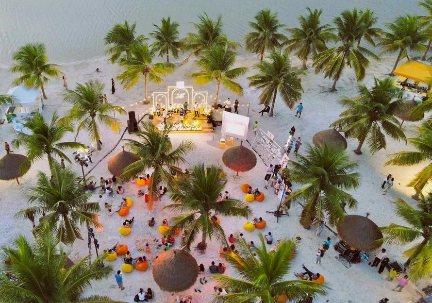 Công viên Ánh sáng - điểm hẹn cuối tuần rực rỡ và sôi động ngay chân tòa nhà của các cư dân Vinhomes Grand Park.