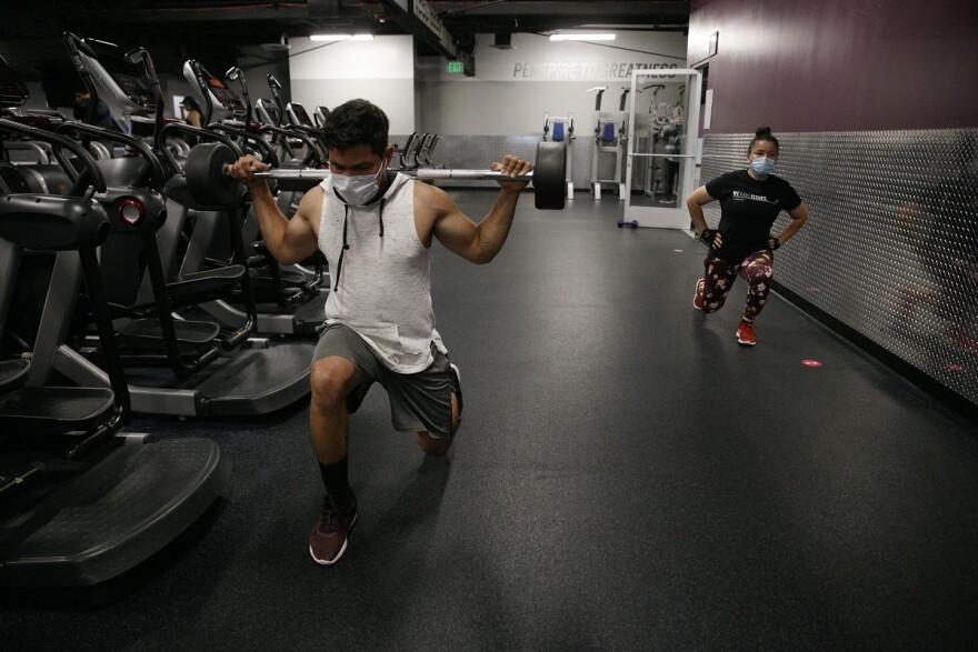 Các chất ô nhiễm không khí tiềm ẩn trong phòng tập gym