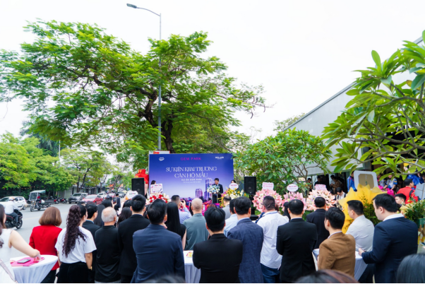 Lễ ra mắt nhà mẫu Gem Park thu hút sự sự quan tâm của đông đảo khách hàng.