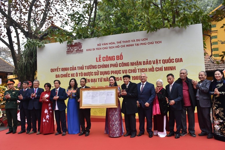 Công bố quyết định công nhận ba chiếc xe ô tô phục vụ Chủ tịch Hồ Chí Minh là Bảo vật quốc gia